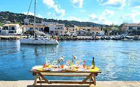 LE BARREUR Maison Authentique Sètoise La pointe Courte, Bord de Mer, Climatisée, Parking gratuit proximité